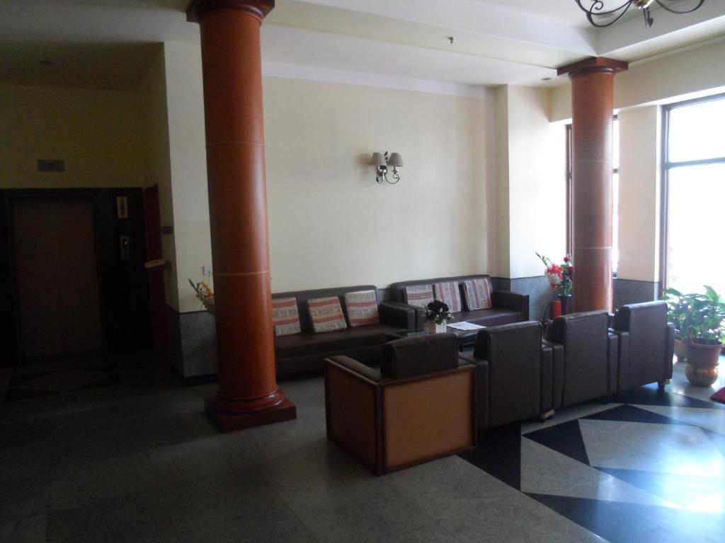 היידראבד Kamat Lingapur Hotel מראה חיצוני תמונה