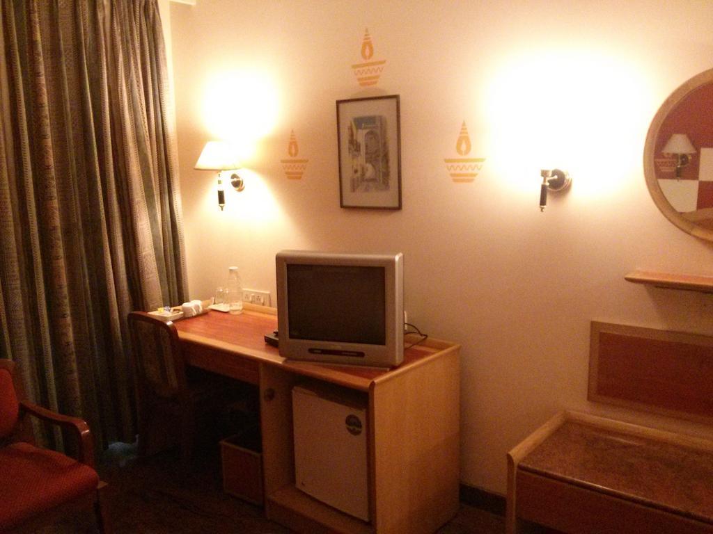 היידראבד Kamat Lingapur Hotel מראה חיצוני תמונה